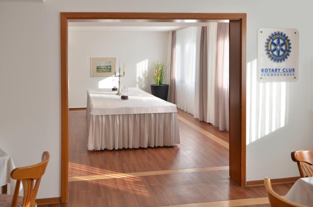 Centra Hotel Schwedt-sur-Oder Extérieur photo